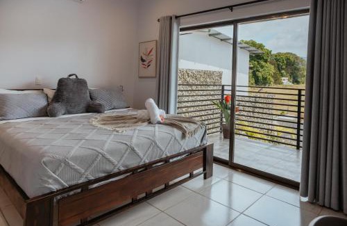 Jaco Casa | Private home with resort style swimming pool