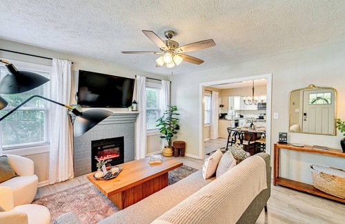 Terry Sanford Cabaña | Private Hot Tub & Cold Plunge: Fayetteville Gem!