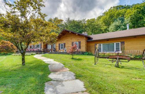 Glendale Casa | Private Hot Tub Hudson Valley Cabin Retreat!
