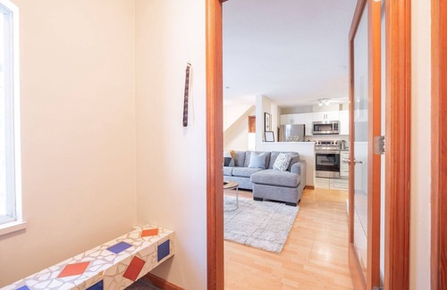 Whistler Cay Estates Condominio | Private Hot Tub | Pets | Free Parking | Location!