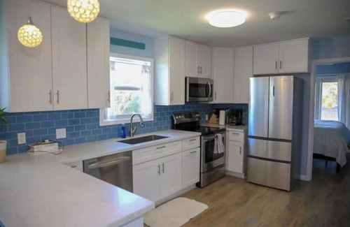 Galveston Casa | Private Hot Tub with outdoor shower and tiki area to relax and Enjoy!