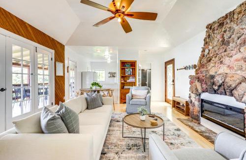 Clear Lake Casa | Private Hot Tub with Water Views Lower Lake Getaway