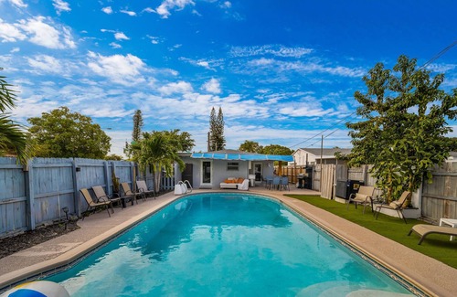 Central Fort Lauderdale Casa | Private House Center of Ft Lauderdale Great Pool