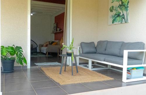 Lamentin Casa | Private House for Vacation, Castel