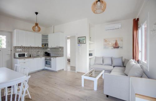 Glyfada Villa | Private house - Garden - Glyfada