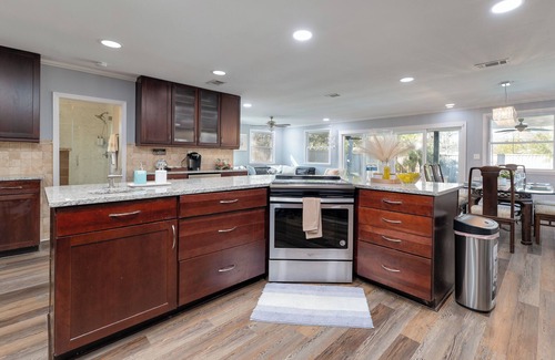 Jacksonville Casa | Private house with pool and patio outdoor grill