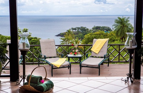 Black Rock Villa | Lounge en su piscina infinita privada | Villa con vista al mar!