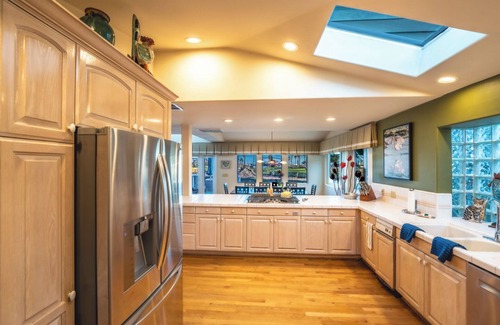 Pierpont Bay Casa | 25% Off Aug WkDay Steps2Sand, Hot Tub, Ocean Views