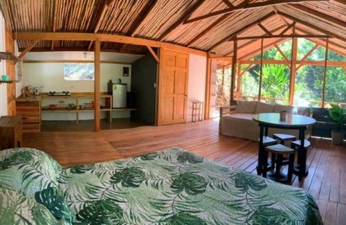 Dominical Cabina | Private jungle “Loft del Rio” river access