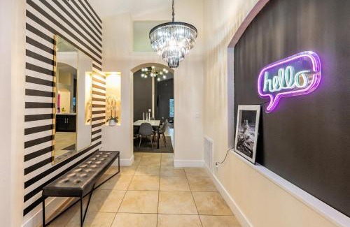Sunrise Lakes Apartamento | Private King BR Pool Access Near Disney