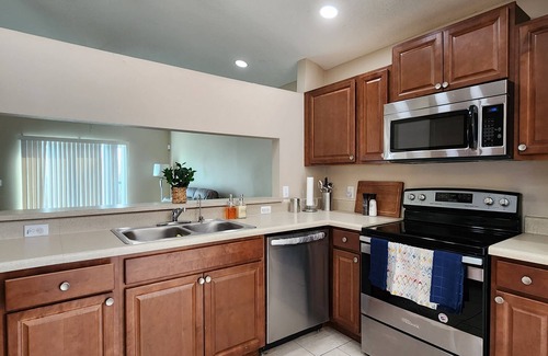 Poinciana Casa | Private Kissimmee home near Disney, Legoland and more!