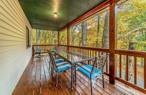 Terra Alta Cabina | Private Lake/Beach Cabin w/Golf, Pool, Fire pit