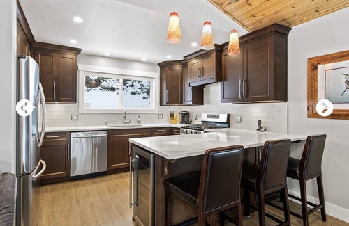 Celista Cabina | Private Lake house, huge lot Dock, own Buoy. Kid Friendly.