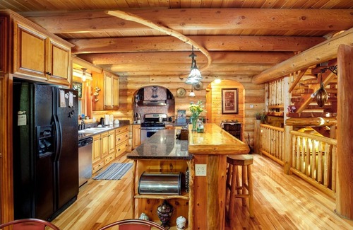 Hermosa Cabina | Cabina familiar grande privada serena por Black Hills, Mt Rushmore, Keystone