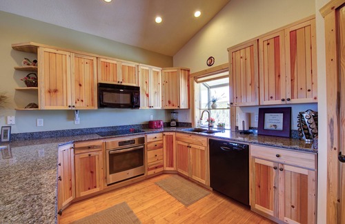 Mammoth Creek Casa | Privado de lujo Ridgetop Hideaway en 9 Acres! Entre Bryce y Sion! C.A
