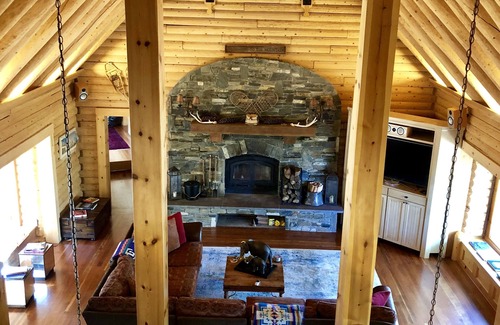 Truckee Casa | NUEVO: Privado 81 acres de lujo Tahoe Retreat - 7100 pies cuadrados con vistas a la montaña