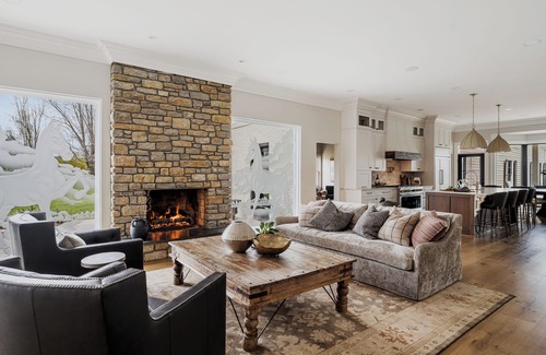 Simpsonville Casa | Private, Luxury Estate: PGA / Retreats / Derby