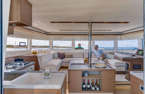 Estate Kings Quarter Alquiler De Eote | Private Luxury Yacht with Captain & Chef - All-inclusive for up to 8 guests