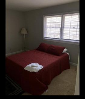 Winston - Salem Casa | Private Master Queen Room