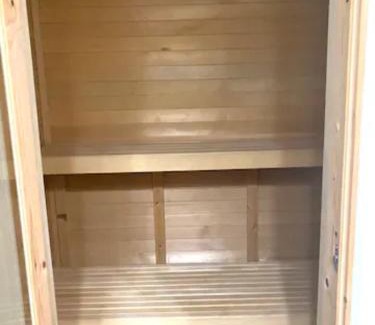Fair Oaks Casa | Private Master suite with Sauna and Bathtub