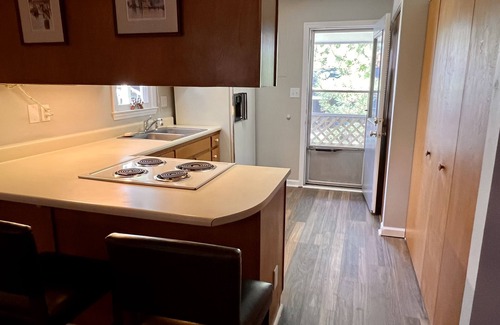 Wilmington Casa | Private midtown getaway 10 mins from Downtown & Wrightsville Beach.