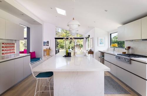 Hedgerow Casa | Montecito Moderno - A pie de playa, restaurantes y tiendas.