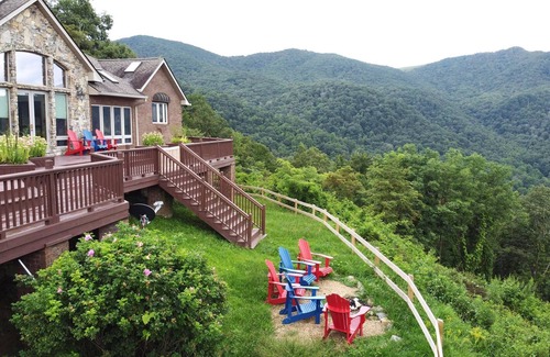 Clyde Casa | Private mountain on 36 acres with 100 mile views west over the Smokey mountains