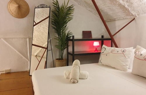 Lipa Casa | Private Nature Retreat w/Brick Oven & Hiking