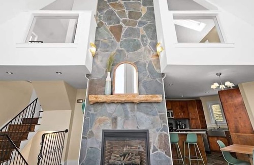 Chester Casa | Private Nordic Spa Villa with Hot Tub and Sauna