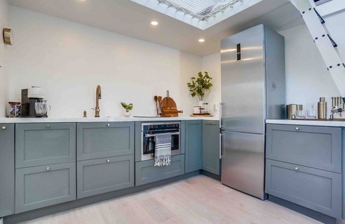 Fairfax District Casa | Private Not-So-Tiny Home: Yard+Dogs OK