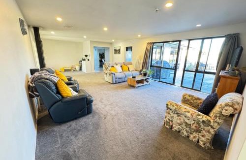 Methven Casa | Private oasis and kid friendly space