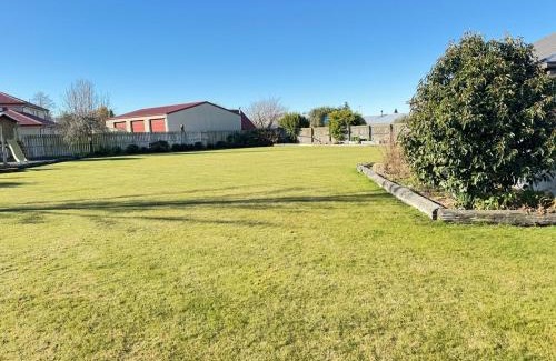 Methven Casa | Private oasis and kid friendly space