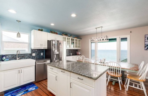 Palm Harbor Casa | Private Oasis at Kokomo - Pool, hot tub, bay fishing, boat slip