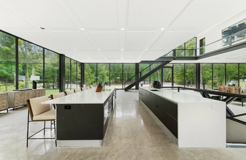Springs Apartamento | Private Oasis - Glass Villa - East Hampton - Pool