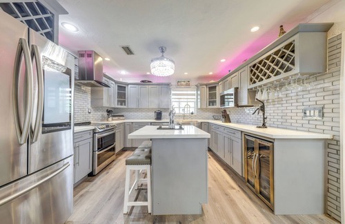 West Park Casa | Private Oasis in West Park Near the Beach!