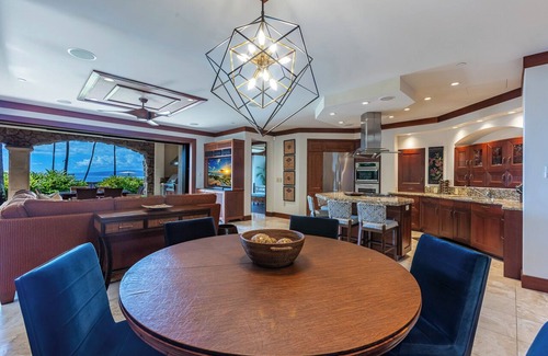 Wailea Villa | ¡Nuevo listado! Wailea Beach Villa B102. Rare Front Row Beach Villa!