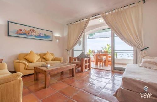 La Paz Casa | Private oceanview balcony & infinity pool onsite