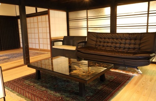 Saga Casa | Private old folk house / Saga Saga