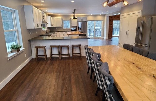 Hillsgrove Cabina | Private Outdoor Escape on Bear Mountain