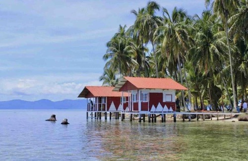 Carti Tupile Otro | Private Over-Water Cabin on paradise San Blas island
