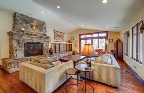 Truckee Casa | Private Patio and Gas Grill Stunning Truckee Home