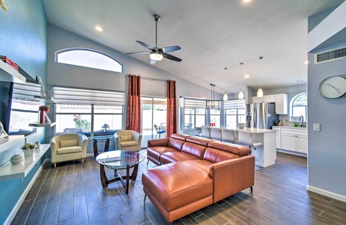 Paradise Valley Village Cabaña | Private Patio, Gas Grill: Stylish Phoenix Home!