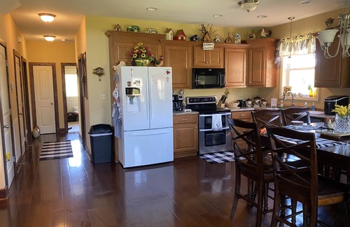 Seymour Casa | Private, peaceful farmhouse with mountain and horse views!