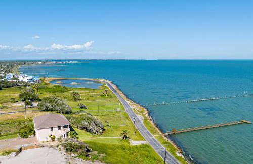 Rockport Villa | Private Pier Waterfront Fulton Villa!