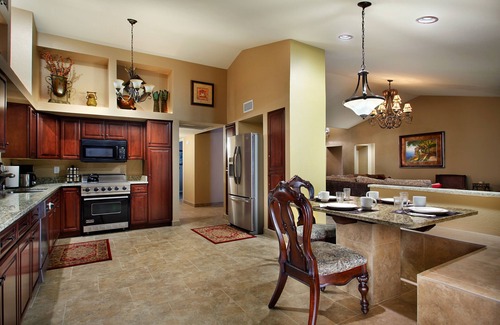Buenavante Casa | Private Playground: Golf Pool Table and Hot Tub!