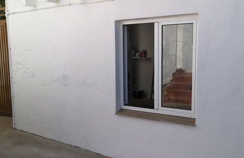 Sueca Chalet De Esquí | Private plot with rustic chalet 100m from the beach