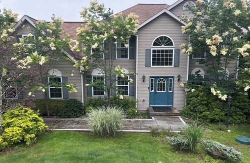 Henryville Casa | Private Pocono Getaway - Pet Friendly