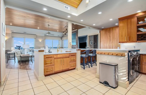 West Beach Casa | Private pool and views of the ocean on West Beach BHI!