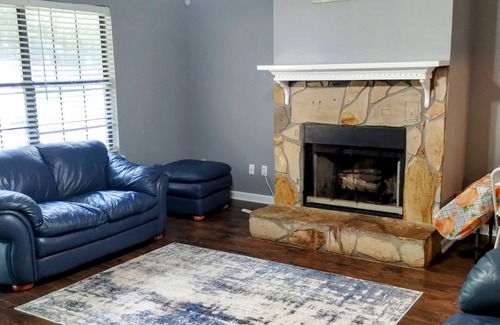 Douglasville Casa | Private Pool and close to downtown Atlanta