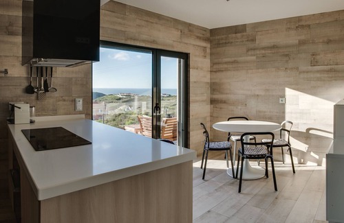 Barril de Baixo Casa | Private pool, chill out spaces, stunning views
